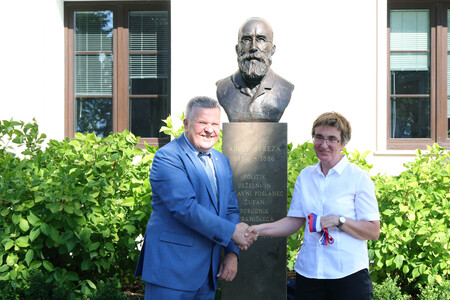 Odkritje kipa dr. Adolfa Obreze 16 Foto Ljubo Vukelič